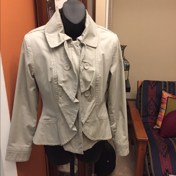 NWT New York & Company Ruffle Jacket  Coat - Picture 1 of 8